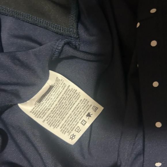 Nike NSW long sleeved mens size  M blank logo crew in excellent condition - Picture 9 of 10